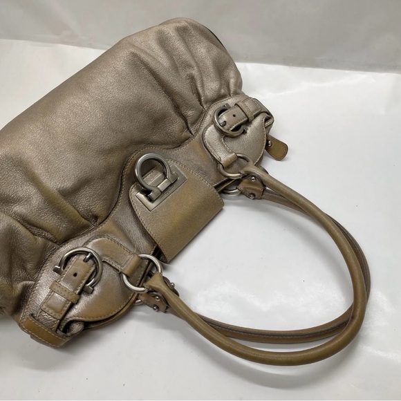 Salvatore Ferragamo Marisa Silvery Beige Gold Leather Hand Shoulder Bag - Picture 6 of 9